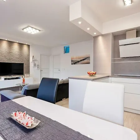 L'aurora Luxury Apartment